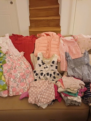 Branded summer girls' clothes like new, 18-36 months, set of 10