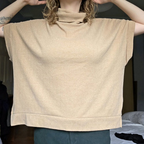 Zara camel knit oversized turtleneck top like new, beige