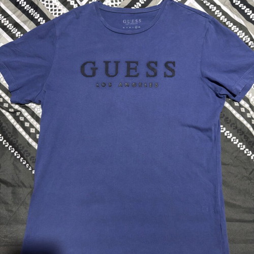 Guess t-shirt like new, size M, blue