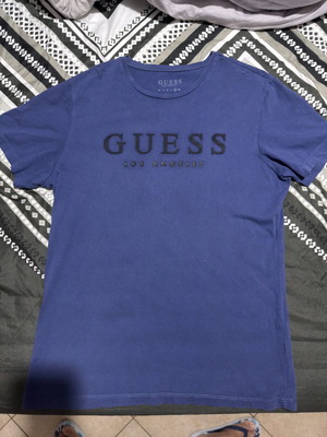 Guess t-shirt like new, size M, blue