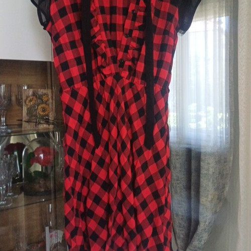 Paranoia Checked Dress like new, medium, short sleeve, black and red