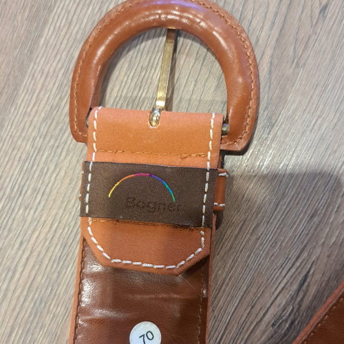 Bogner women's belt like new, beige