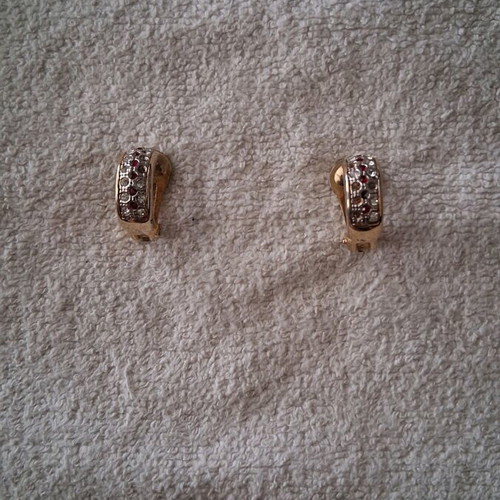 Earrings slightly used