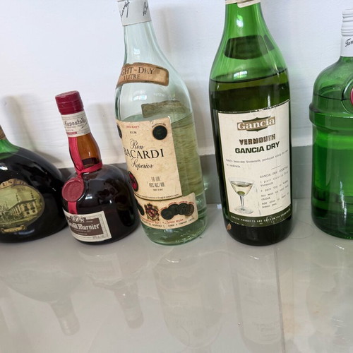Various drinks new, pack of 16
