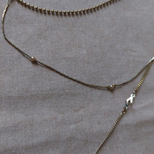 Faux Bijoux Fashion Jewelry Set Like New, 3 Bracelets and 2 Necklaces