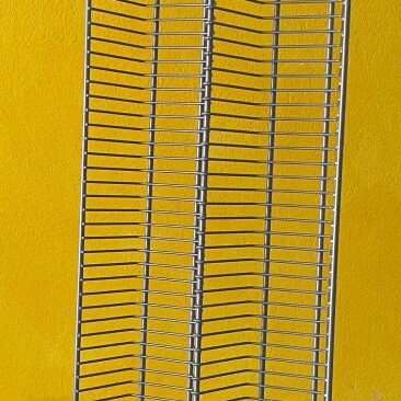 Double CD stand 140 slots like new
