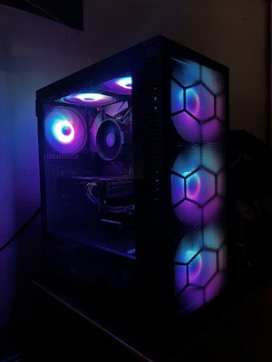 Gaming PC Ryzen 5 5600G, Sapphire RX6600, Kingston 16GB RAM, σαν καινούργιο