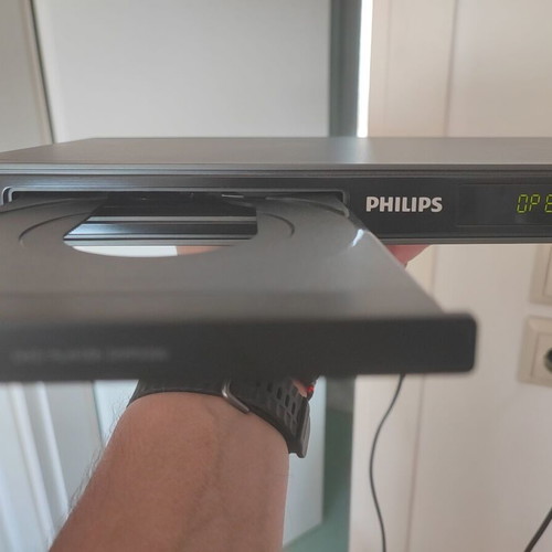 Philips DVD Player DVP3350 like new with original box