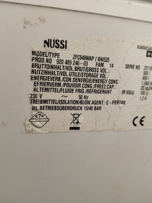Refrigerator freezer