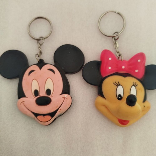 Vintage Mickey and Minnie keychains like new from the 90s