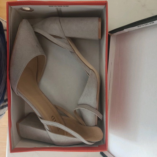 Gray pumps like new, size 41