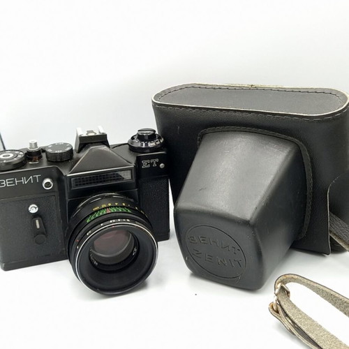 Zenit ET Helios 44M-2 camera used with case