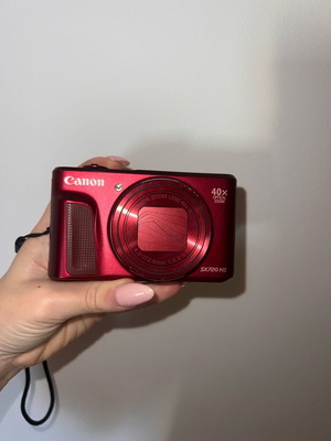 Canon SX720 HS red camera like new