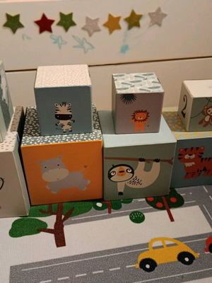 Prenatal Paper Tower Like New