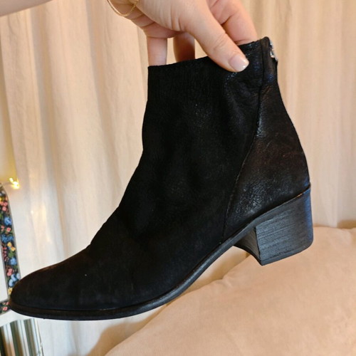 Dolce Vita leather ankle boots used, black