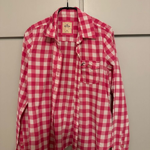 Hollister pink checked shirt like new with pocket size M