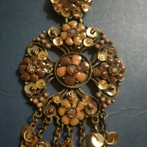 Boho style bronze pendant like new with sequins and beads