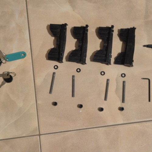 Thule WingBar 753 roof bars for BMW F20 like new