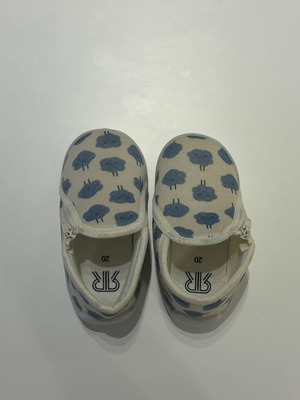La Redoute baby shoes with zipper newborn size 20 unused