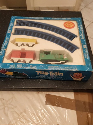 Play Train Lyra No 300 train new, set of 2 pieces