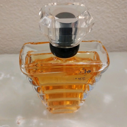 Tresor Lancome Paris Eau de Parfum 50ml used authentic vintage