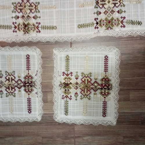 Traditional Cretan Table Linens Set new, 4 pieces
