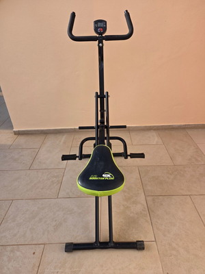 Gymform AB Booster Plus fitness equipment with digital display like new