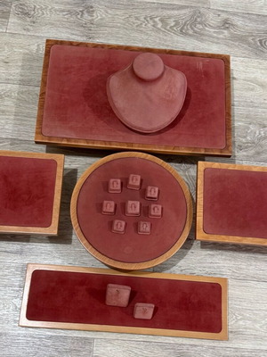 Jewelry display used