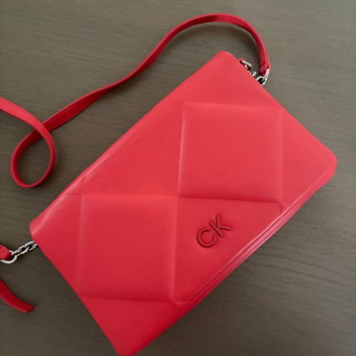 Calvin Klein Re-Lock Quilt Shoulder Bag red, like new