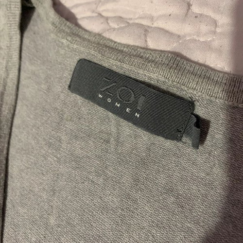 Zoe women's grey cardigan like new, size Large