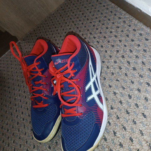 Asics volleyball shoes used, size 41.5, blue and red athletic sneakers