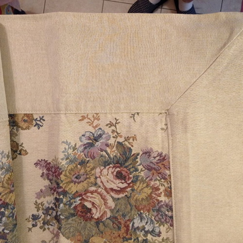 Linens throw set of 4 pieces new