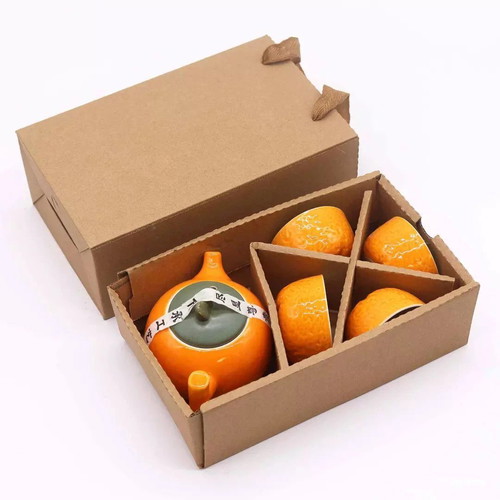 Chinese ceramic teapot set with 4 small cups new in gift box