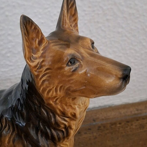 Goebel German Shepherd Figurine 30618-20 like new, vintage