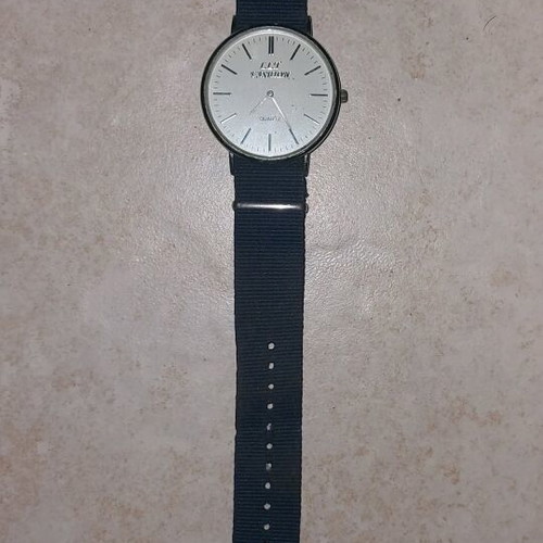LLT Fashion Quartz watch used, blue