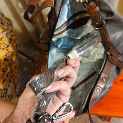 Axel shoulder bag like new, gray