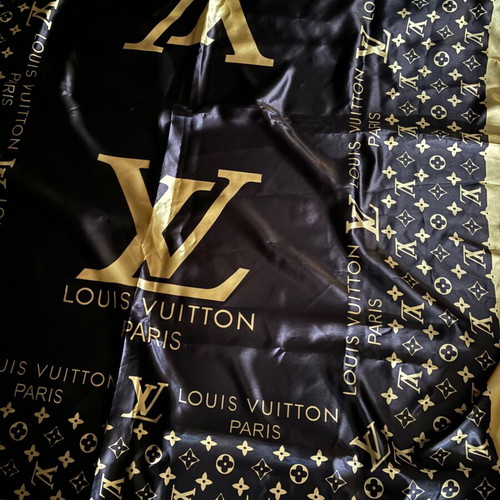 Louis Vuitton and Versace table linens new, set of 2 pieces