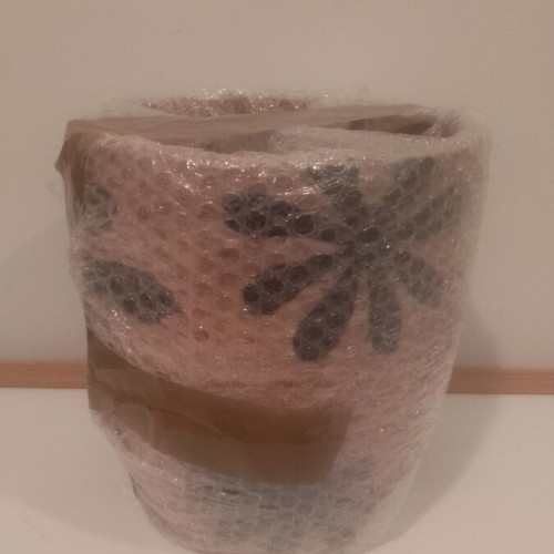Ceramic flowerpot like new, height 23.5 cm, diameter 20 cm