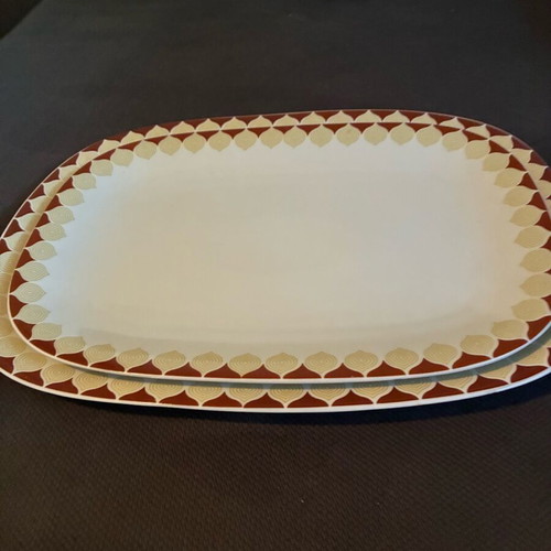 IONIA porcelain serving platters, 2 pieces like new