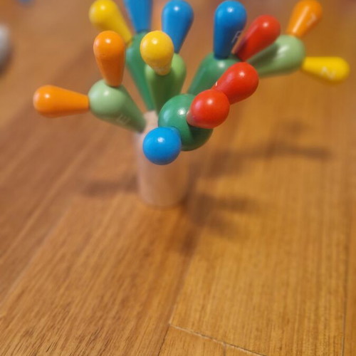 Wooden fine motor skills toy