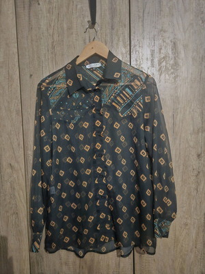 Trilogy shirt like new, season S/M
