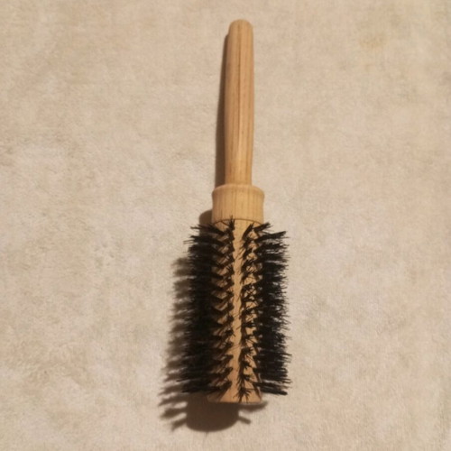 Round medium-size hair straightening brush like new