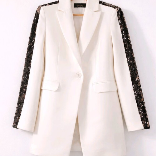 Ivory blazer On Line like new with double black-silver sequins on sleeves