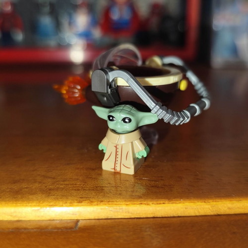 Grogu figure like new with cradle and moving handles