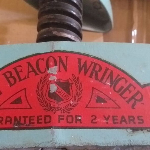 Manual Clothes Wringer Collector's Item with Crank and 2 Rollers