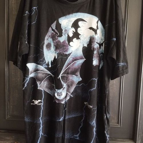 T shirt with unisex print like new, size XL, black