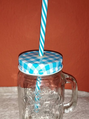 Embossed Glass Cup with Screw Metal Lid and Straw 400 ml like new