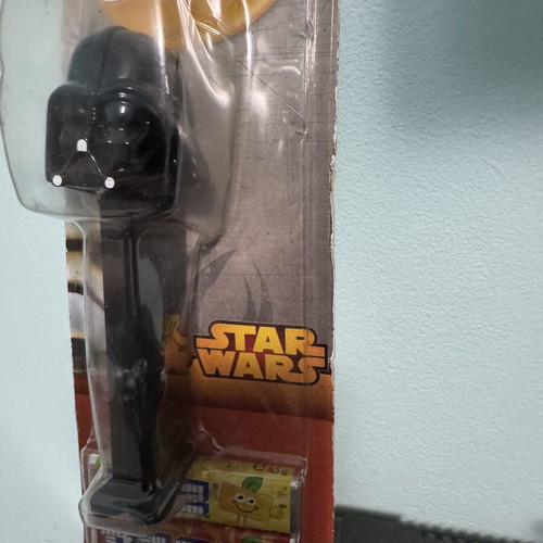 Star Wars Darth Vader PEZ Dispenser sealed