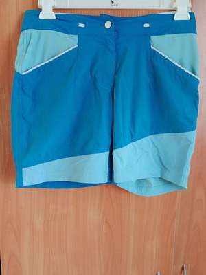 La Sportiva women's short hiking shorts, like new, size M