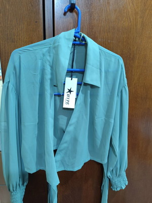 Sheer wrap top Hype like new, turquoise, size M